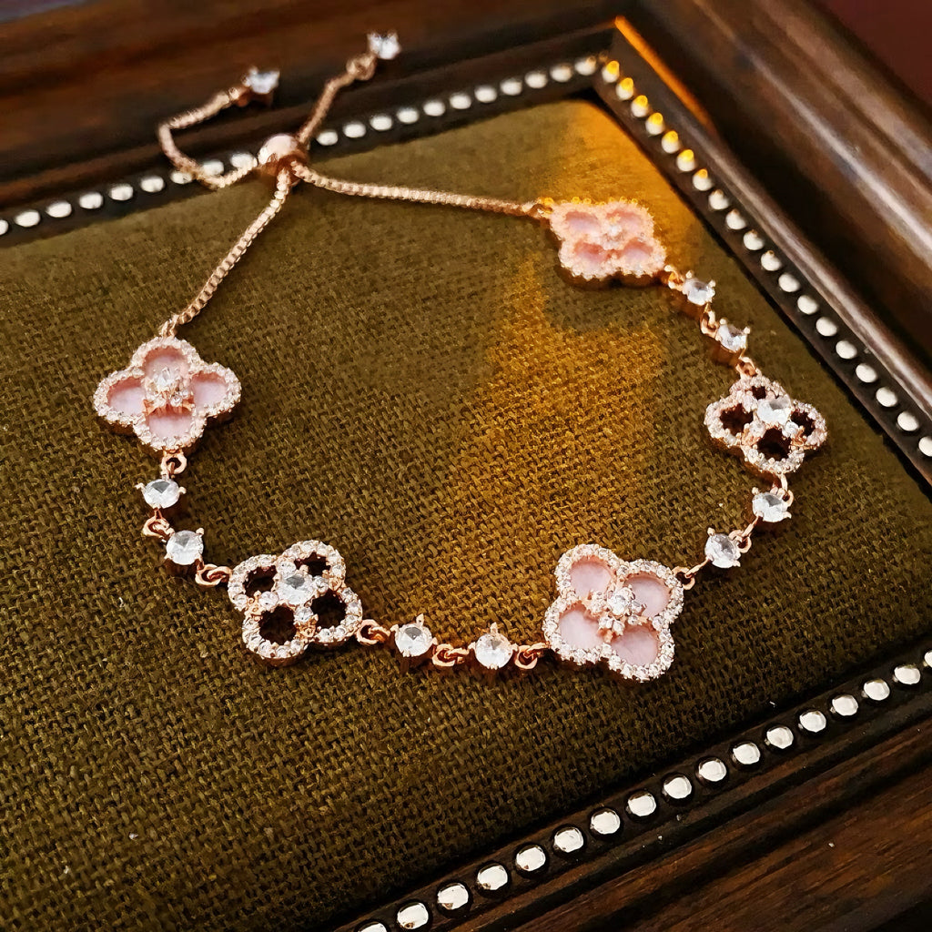 Sakura Cleef Bracelet