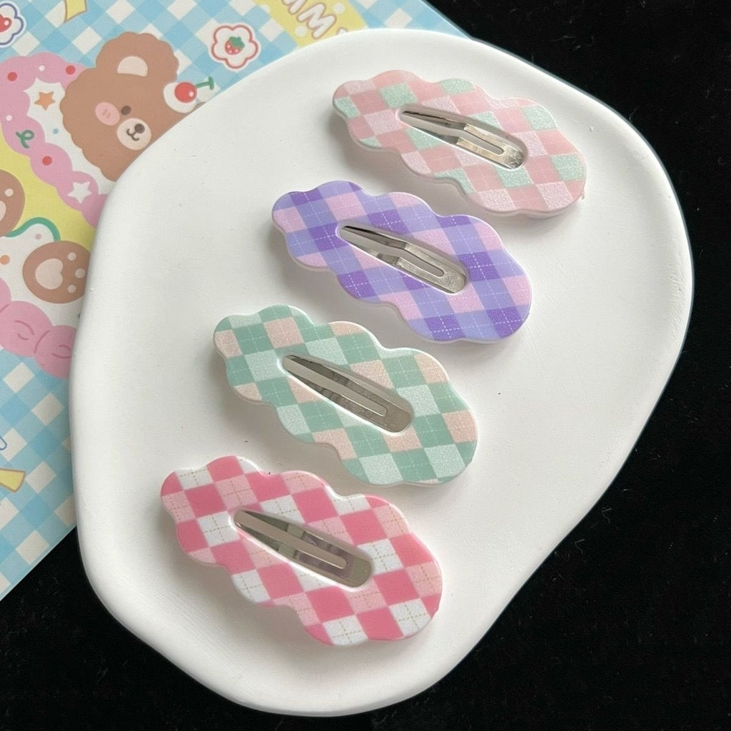 [ランダム - 非売品] ヘアクリップ＆ステッカー♡ ご注文ごとにプレゼント